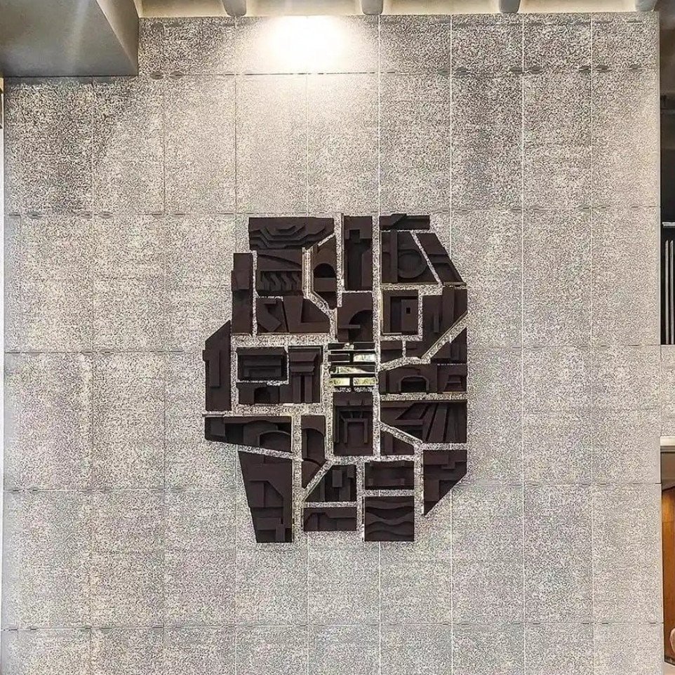 DM 2025 04 21 23 51 08