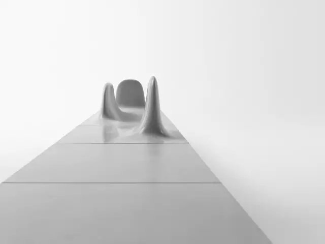 6404